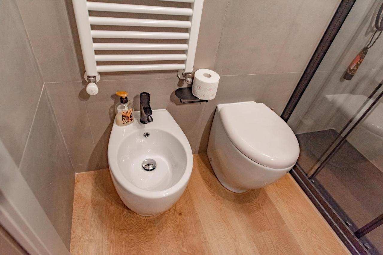 Oggi Ti Porto A Torino By Happyhostorino Apartment Екстериор снимка